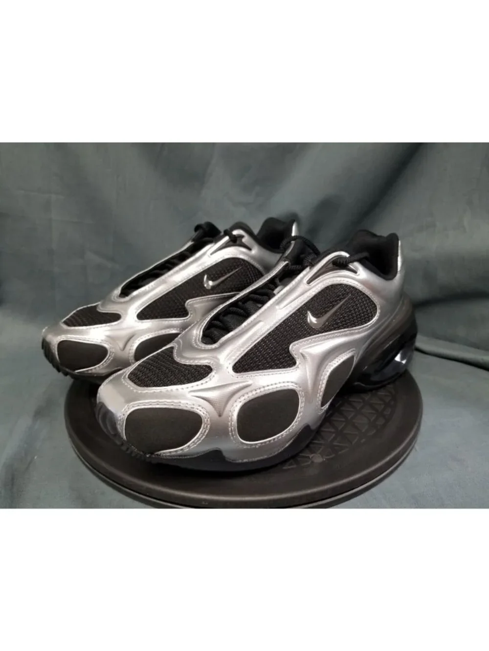 Women's Nike Air Max Muse Black Metallic Silver Sneakers Mesh Size 9 NEW IN BOX!